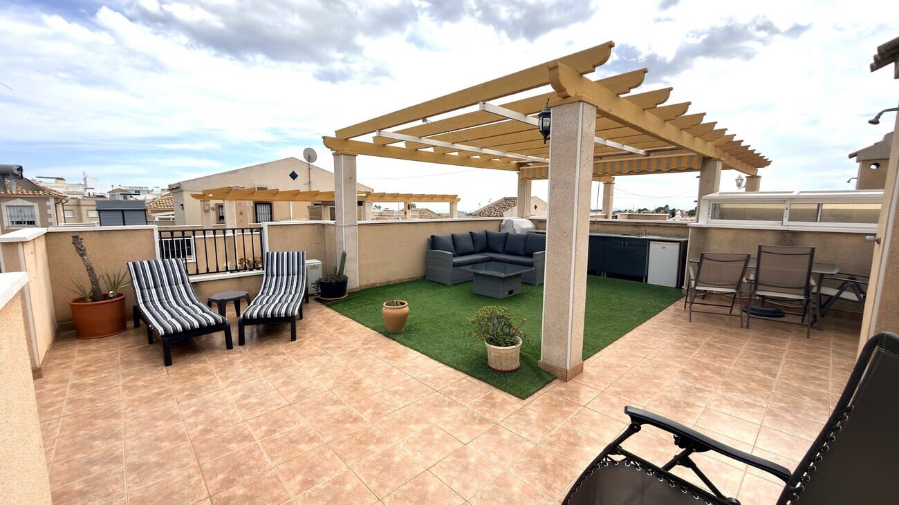 Adosado de 2 habitaciones en Villamartin en venta - 175.000 € (Ref: 10174446)