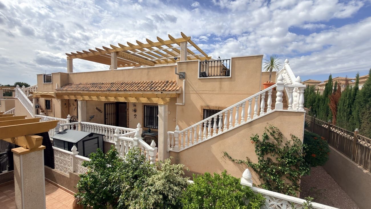 Adosado de 2 habitaciones en Villamartin en venta - 175.000 € (Ref: 10174446)
