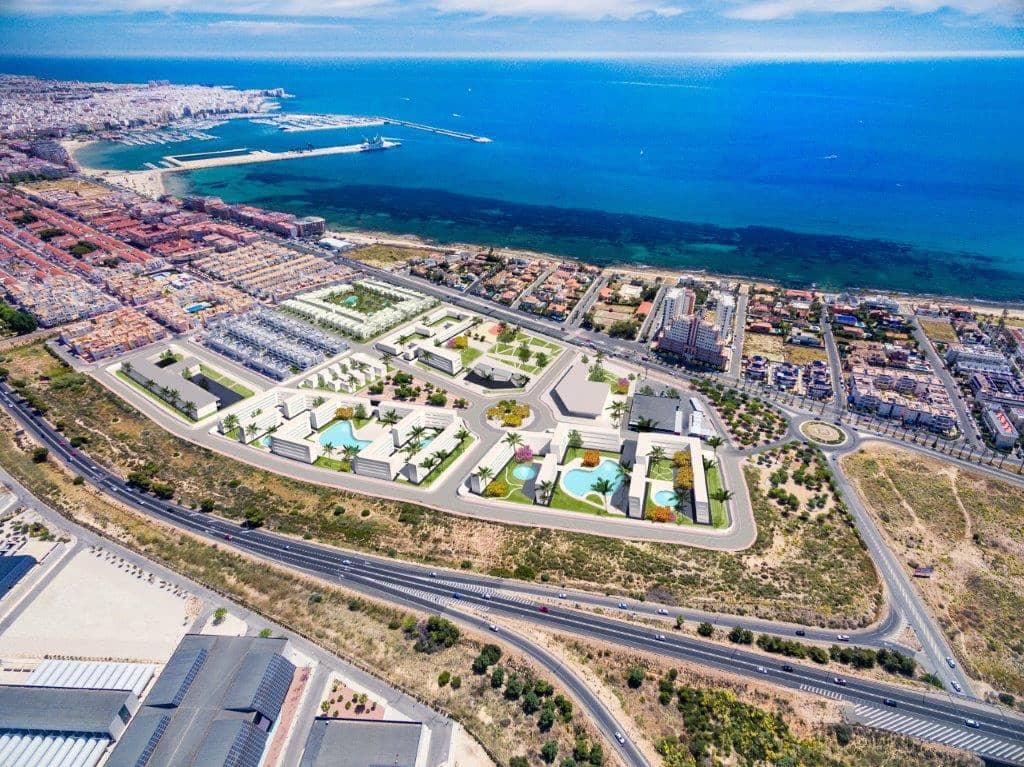 3 chambre Villa/Maison Semi-Mitoyenne à vendre à Torrevieja avec piscine garage - 439 000 € (Ref: 10176895)