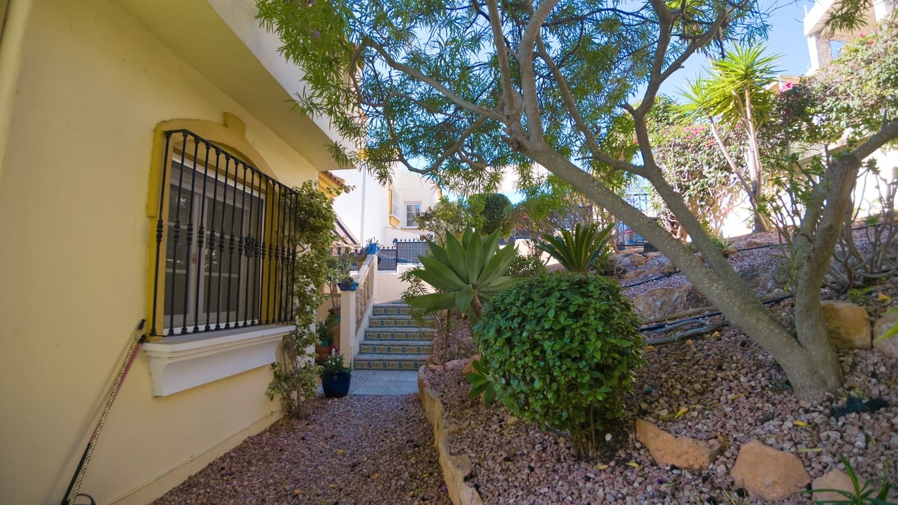 3 Zimmer Villa zu verkaufen in Las Ramblas Golf mit Pool Garage - 529.000 € (Ref: 10179947)