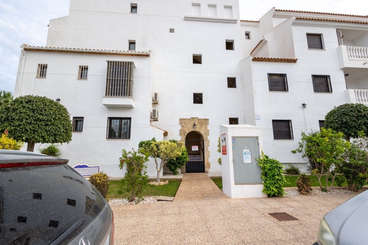 2 soverom Leilighet til salgs i Orihuela Costa med svømmebasseng garasje - € 195 000 (Ref: 10179948)