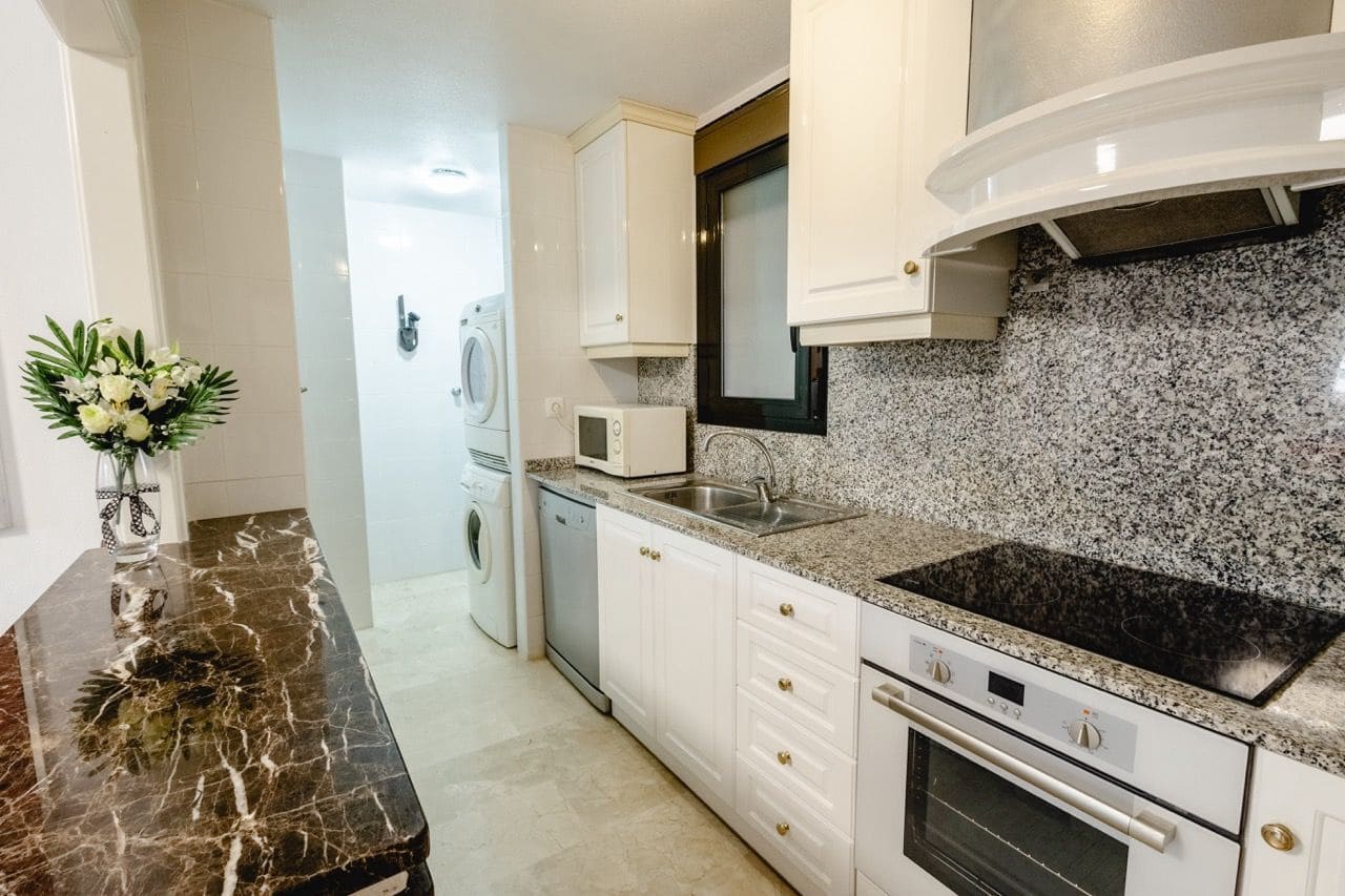 2 soverom Leilighet til salgs i Orihuela Costa med svømmebasseng garasje - € 195 000 (Ref: 10179948)