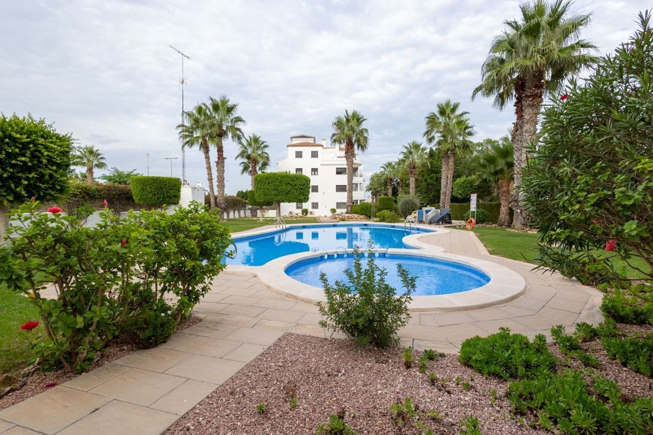 2 soverom Leilighet til salgs i Orihuela Costa med svømmebasseng garasje - € 195 000 (Ref: 10179948)