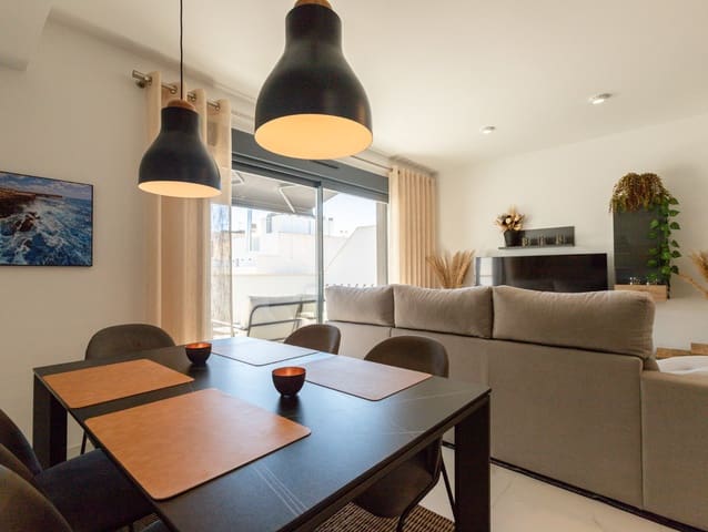 3 bedroom Apartment for sale in Centro - Muelle Pesquero, Torrevieja with garage - € 379,000 (Ref: 10179949)