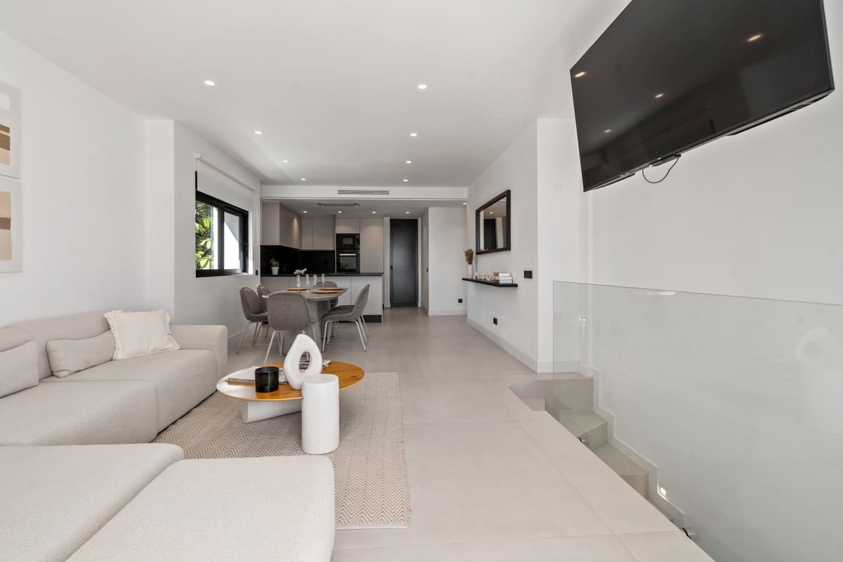 3 sovrum Lägenhet till salu i El Paraiso med pool garage - 829 000 € (Ref: 10179955)