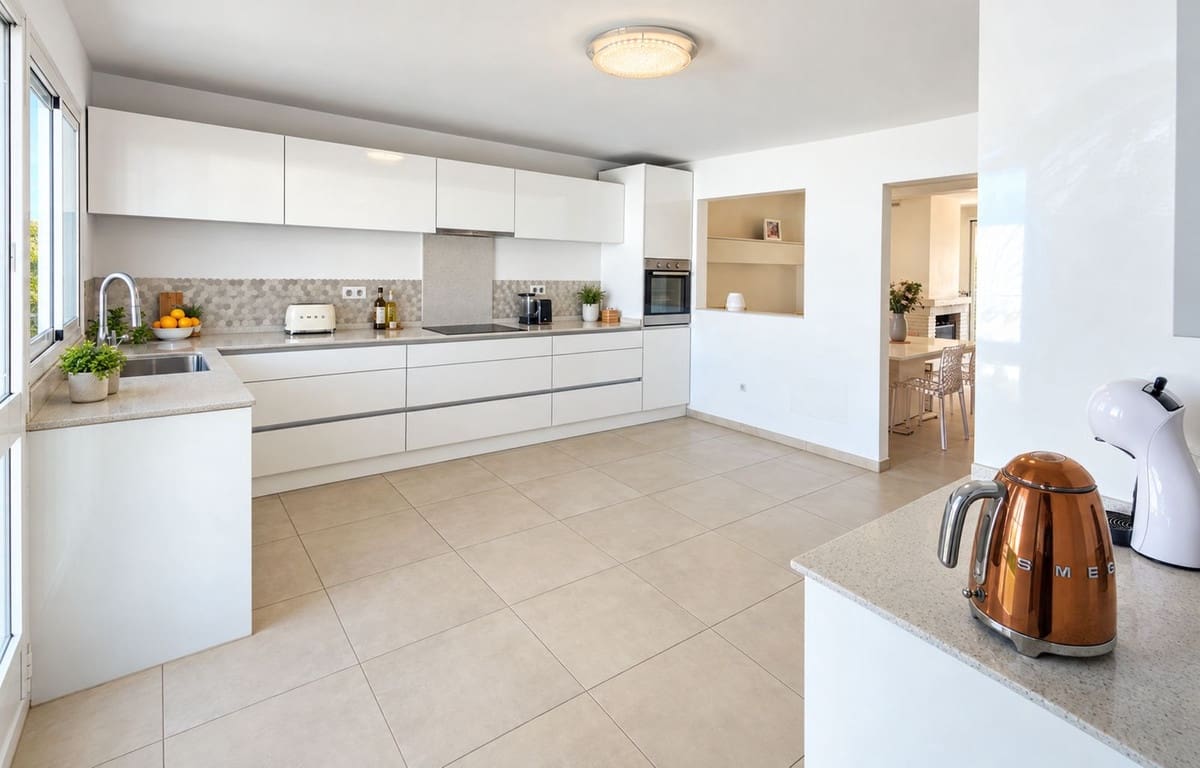 3 camera da letto Casa in vendita in Casares con piscina - 385.000 € (Rif: 10182693)