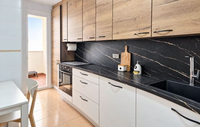 2 chambre Appartement à vendre à San Luis de Sabinillas, Manilva avec piscine garage - 425 000 € (Ref: 10182694)