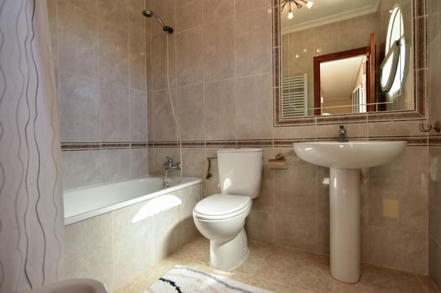 3 bedroom Apartment for sale in Las Filipinas with pool garage - € 369,000 (Ref: 10182698)