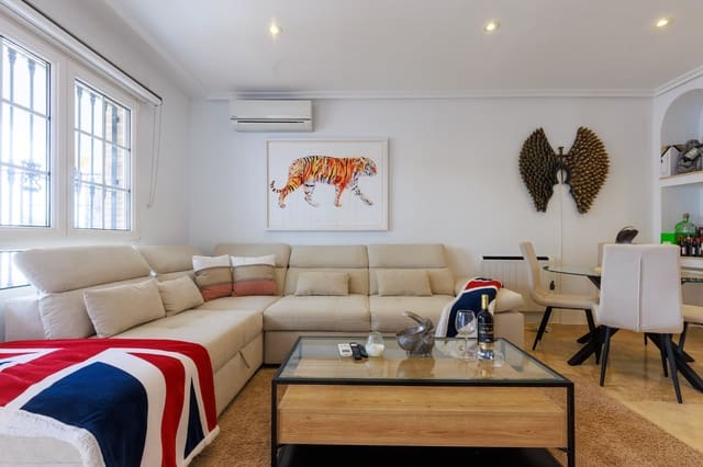 2 soverom Hus til salgs i Villamartin, Orihuela med svømmebasseng garasje - € 265 000 (Ref: 10182705)