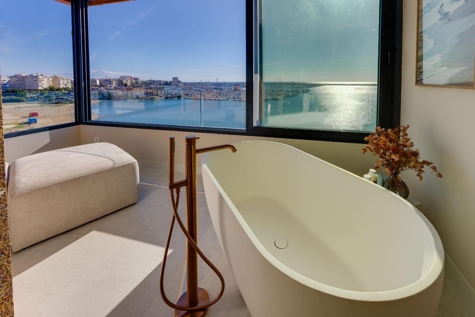 2 quarto Apartamento para venda em Torrevieja com piscina - 550 000 € (Ref: 10182712)