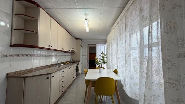 Apartamento de 3 habitaciones en El Molino, Torrevieja en venta con garaje - 249.900 € (Ref: 10182715)