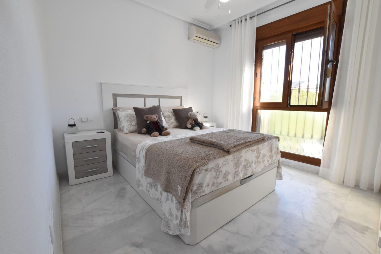 3 makuuhuone Bungalow myytävänä paikassa Algorfa - 275 000 € (Ref: 10182716)