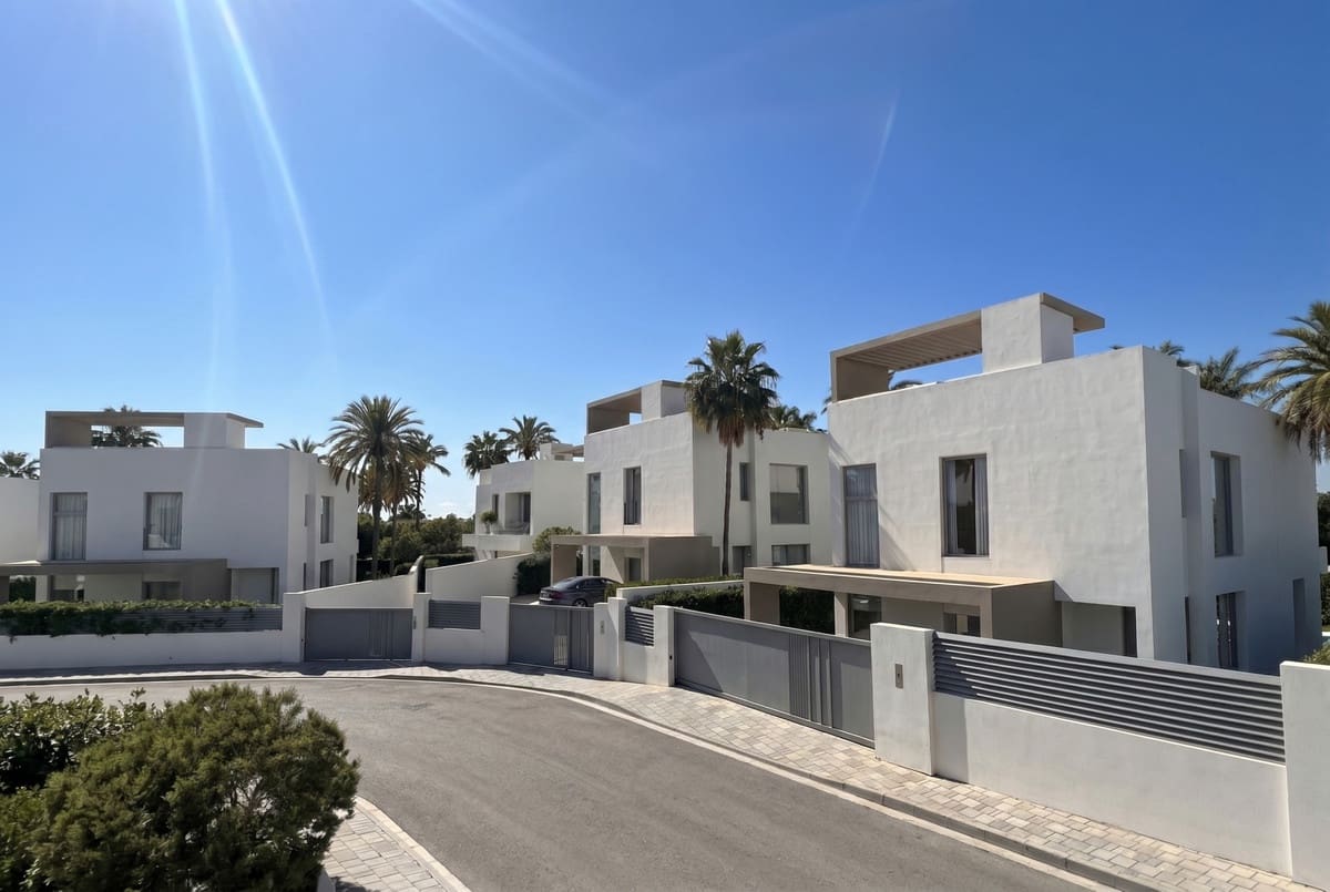 4 soveværelse Villa til salg i San Pedro de Alcantara med swimmingpool garage - € 2.300.000 (Ref: 10184349)