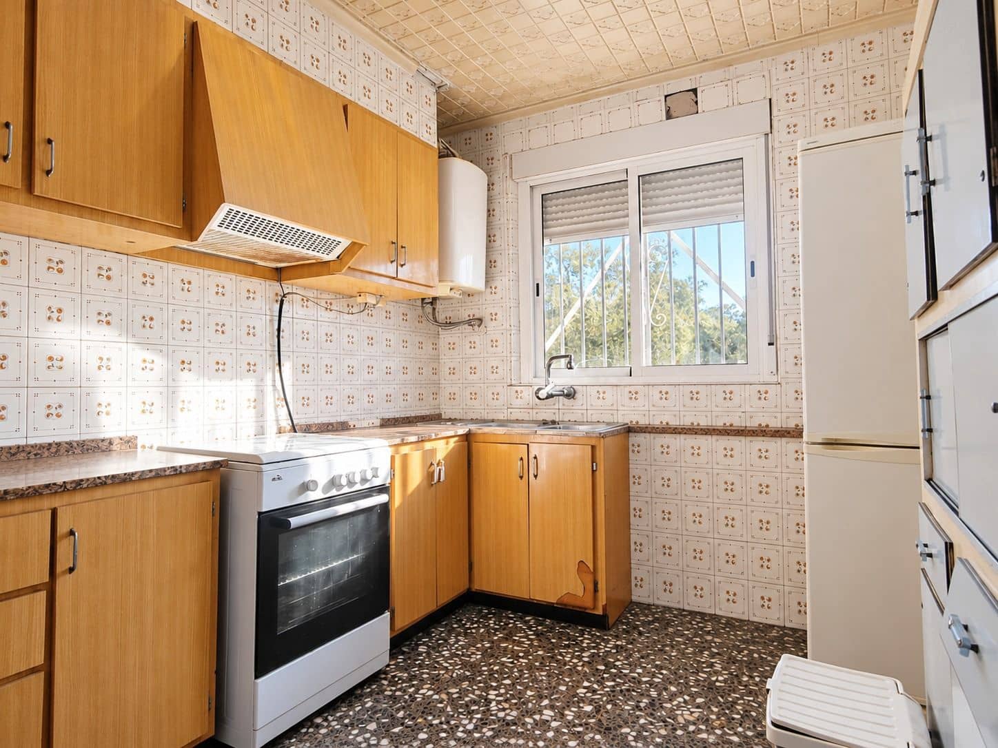 4 slaapkamer Villa te koop in Salinas met zwembad garage - € 299.000 (Ref: 10186588)
