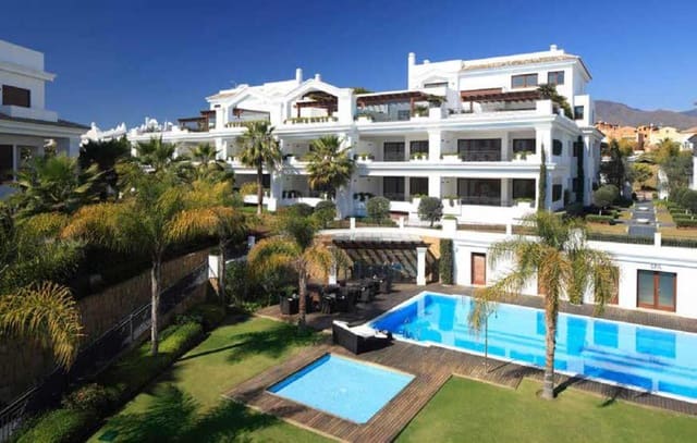 3 bedroom Apartment for sale in New Golden Mile, Estepona with pool - € 2,150,000 (Ref: 2659624)