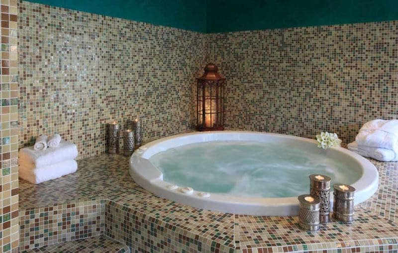 3 bedroom Apartment for sale in New Golden Mile with pool - € 2,150,000 (Ref: 2659624)