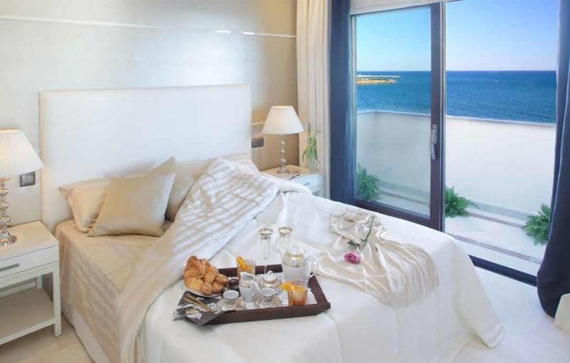 3 bedroom Apartment for sale in New Golden Mile with pool - € 2,150,000 (Ref: 2659624)