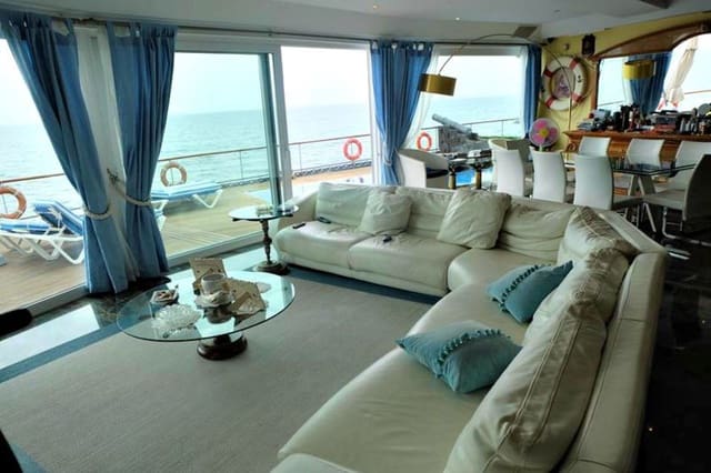 6 soverom Villa til salgs i La Cala de Mijas, Mijas med svømmebasseng garasje - € 2 900 000 (Ref: 2684102)