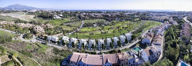 4 sypialnia Willa na sprzedaż w Cancelada, Estepona z basenem - 1 225 000 € (Ref: 3764415)