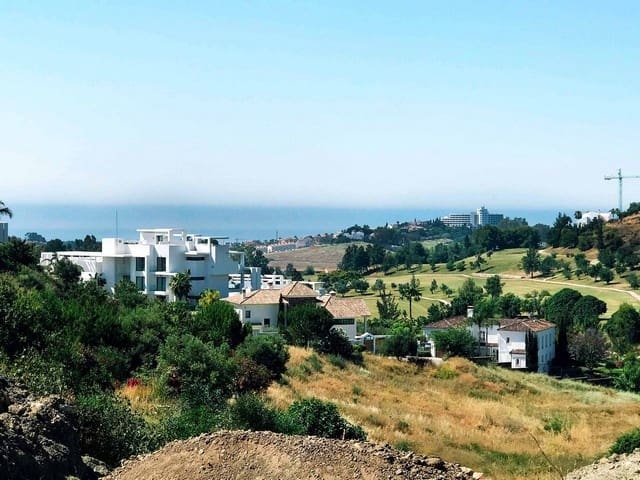 4 soveværelse Villa til salg i El Paraíso, Benahavís med swimmingpool - € 1.890.000 (Ref: 4046268)