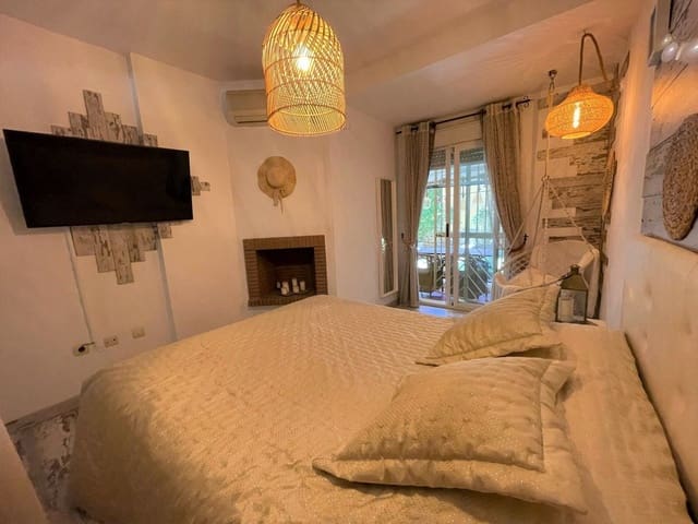 2 chambre Appartement à vendre à Calahonda, Mijas avec piscine garage - 354 000 € (Ref: 7749550)