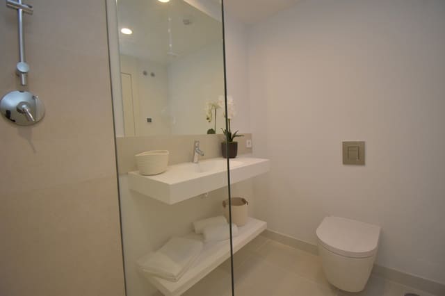 2 makuuhuone Huoneisto myytävänä paikassa Fuengirola mukana uima-altaan - 839 000 € (Ref: 7749599)