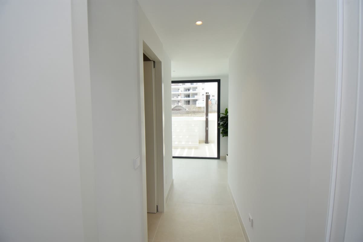 2 makuuhuone Huoneisto myytävänä paikassa Fuengirola mukana uima-altaan - 839 000 € (Ref: 7749599)