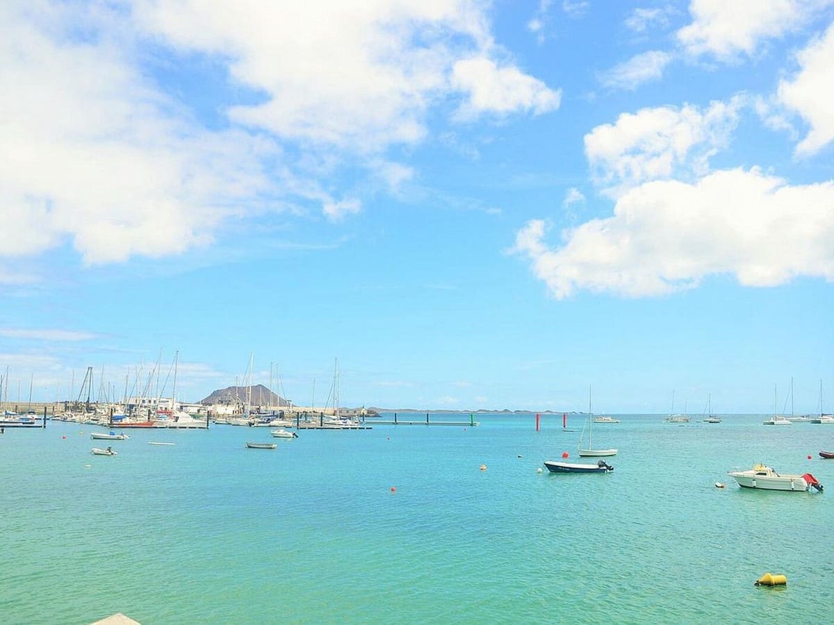 Pareado de 3 habitaciones en Corralejo en venta con piscina garaje - 500.000 € (Ref: 7759288)