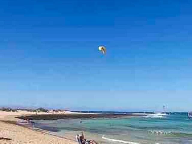 Pareado de 3 habitaciones en Corralejo, La Oliva en venta con piscina garaje - 500.000 € (Ref: 7759288)