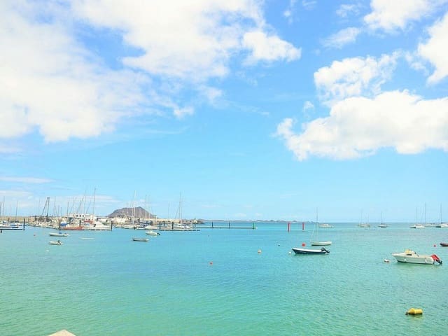 Pareado de 3 habitaciones en Corralejo, La Oliva en venta con piscina garaje - 500.000 € (Ref: 7759288)