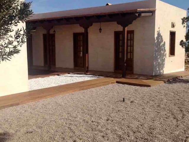 3 soverom Villa til salgs i Puerto del Rosario med svømmebasseng garasje - € 650 000 (Ref: 7759302)