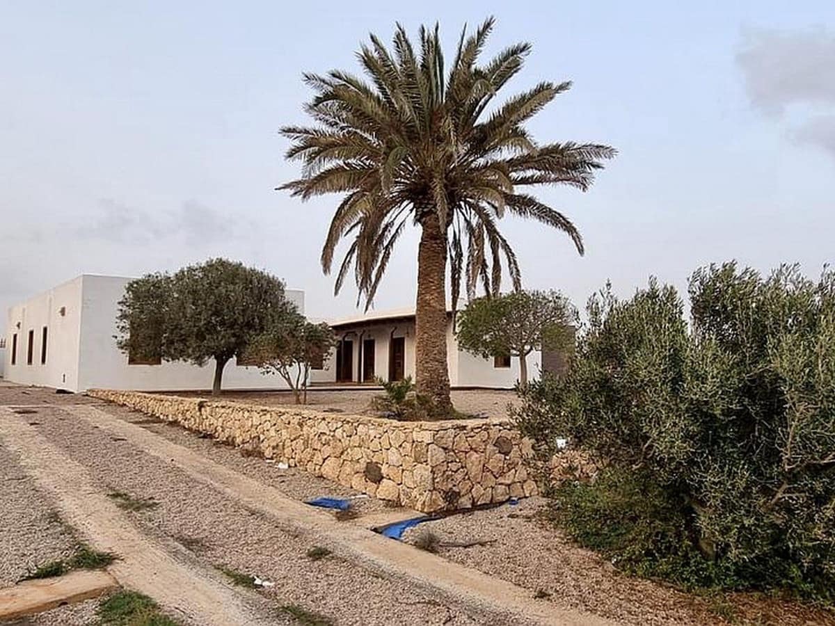 3 soveværelse Villa til salg i Puerto del Rosario med swimmingpool garage - € 650.000 (Ref: 7759302)