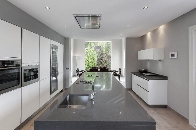 6 soverom Villa til salgs i Guadalmina Baja, Marbella med svømmebasseng garasje - € 4 900 000 (Ref: 7759384)