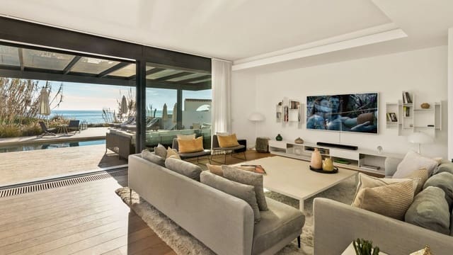 6 bedroom Beach Apartment for sale in Costabella, Marbella with pool garage - € 6,000,000 (Ref: 7759388)