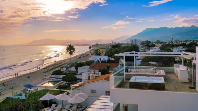 Apartamento Playa de 6 habitaciones en Costabella, Marbella en venta con piscina garaje - 6.000.000 € (Ref: 7759388)