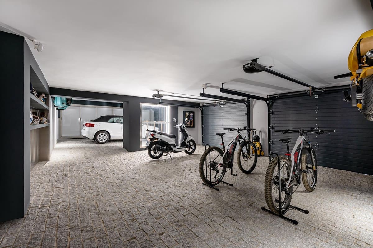 4 soverom Villa til salgs i Mijas Costa med svømmebasseng - € 8 100 000 (Ref: 7759392)