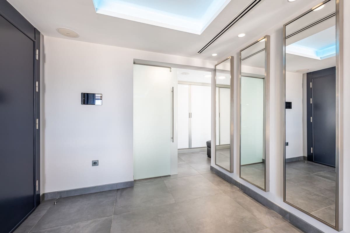 4 soverom Villa til salgs i Mijas Costa med svømmebasseng - € 8 100 000 (Ref: 7759392)