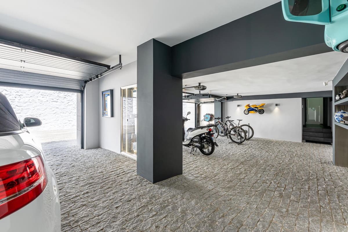 4 soverom Villa til salgs i Mijas Costa med svømmebasseng - € 8 100 000 (Ref: 7759392)