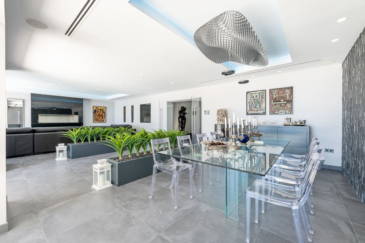 4 soverom Villa til salgs i Mijas Costa med svømmebasseng - € 8 100 000 (Ref: 7759392)