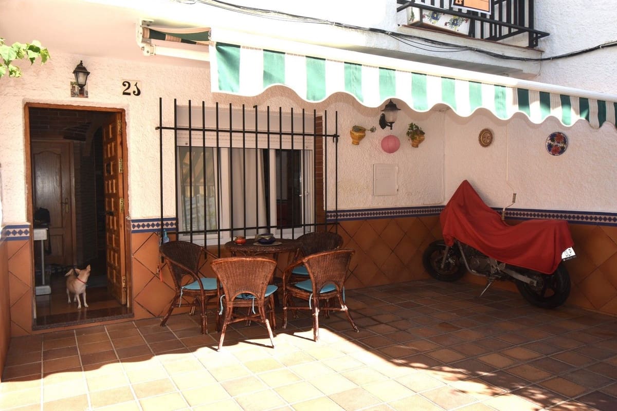 4 makuuhuone Omakotitalo myytävänä paikassa Torremolinos mukana 
autotalli - 745 000 € (Ref: 7810738)