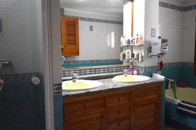 4 sypialnia Dom na sprzedaż w Torremolinos z garażem - 745 000 € (Ref: 7810738)