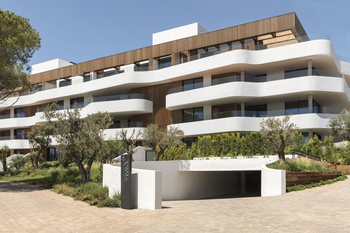 Apartamento de 1 habitación en Sotogrande en venta con piscina - 850.000 € (Ref: 7814278)