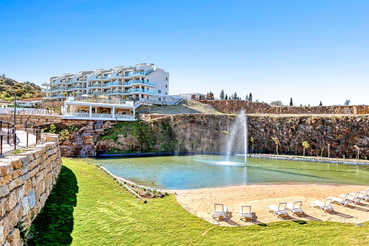 2 slaapkamer Appartement te koop in Mijas met zwembad - € 352.000 (Ref: 7814289)