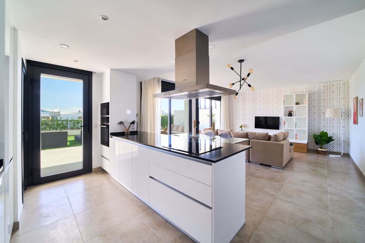 2 bedroom Apartment for sale in Estepona with pool - € 720,000 (Ref: 7814312)