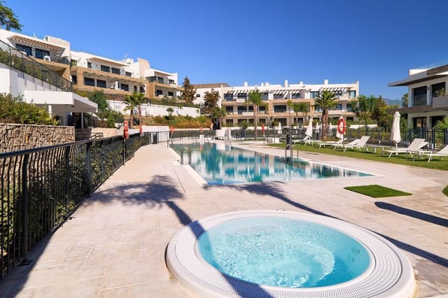 2 sovrum Lägenhet till salu i La Alquería, Estepona med pool - 720 000 € (Ref: 7814312)