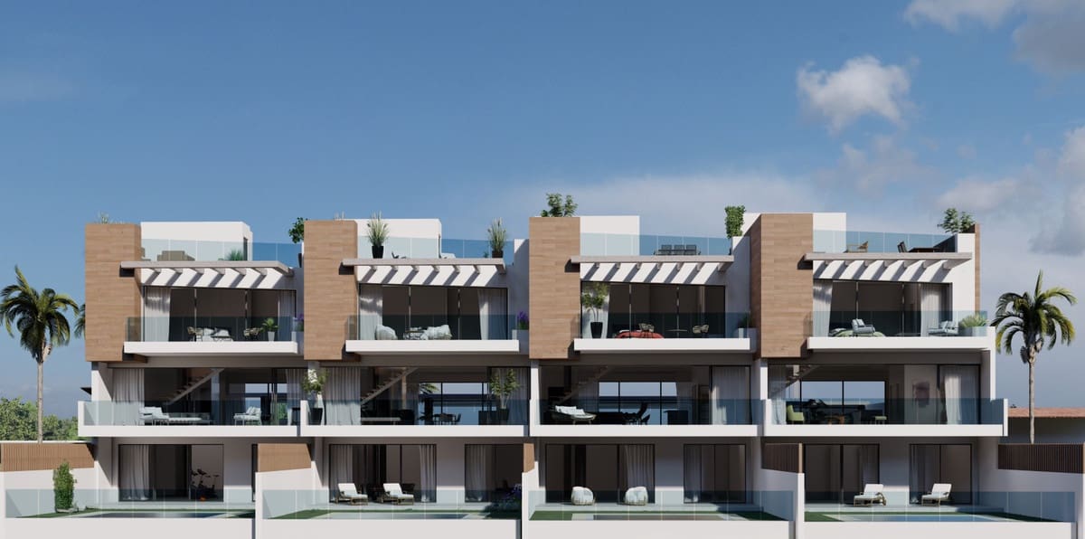 3 bedroom Semi-detached Villa for sale in Fuengirola with pool - € 1,460,000 (Ref: 7814328)