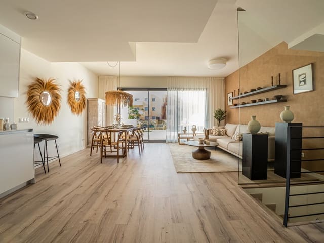3 soveværelse Byhus til salg i Chullera, Manilva med swimmingpool - € 517.750 (Ref: 7814340)