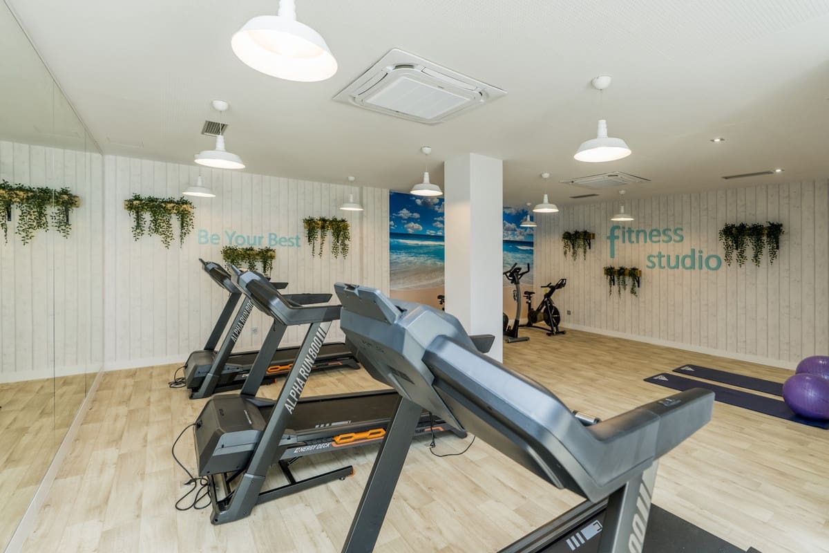 2 soveværelse Penthouse til salg i Benalmadena med swimmingpool - € 418.000 (Ref: 7814343)