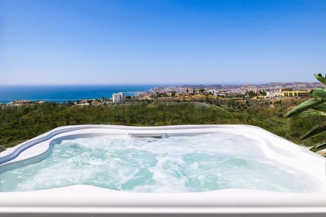 2 quarto Apartamento para venda em Torreblanca, Fuengirola com piscina - 590 000 € (Ref: 7814346)