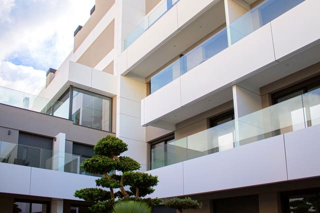 3 sovrum Takvåning till salu i Zona Puerto Deportivo, Fuengirola med pool - 1 550 000 € (Ref: 7814352)